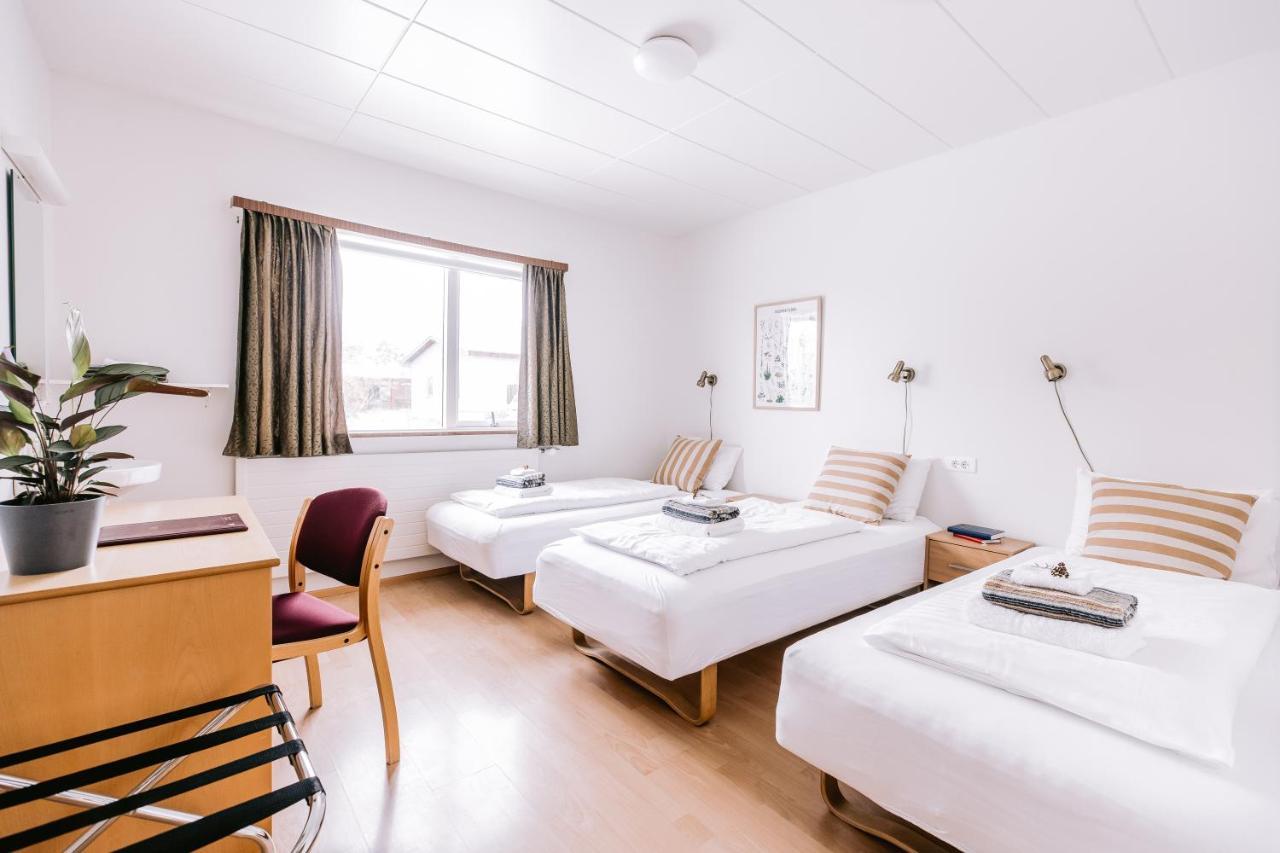 Elda Guesthouse Миватн Екстериор снимка