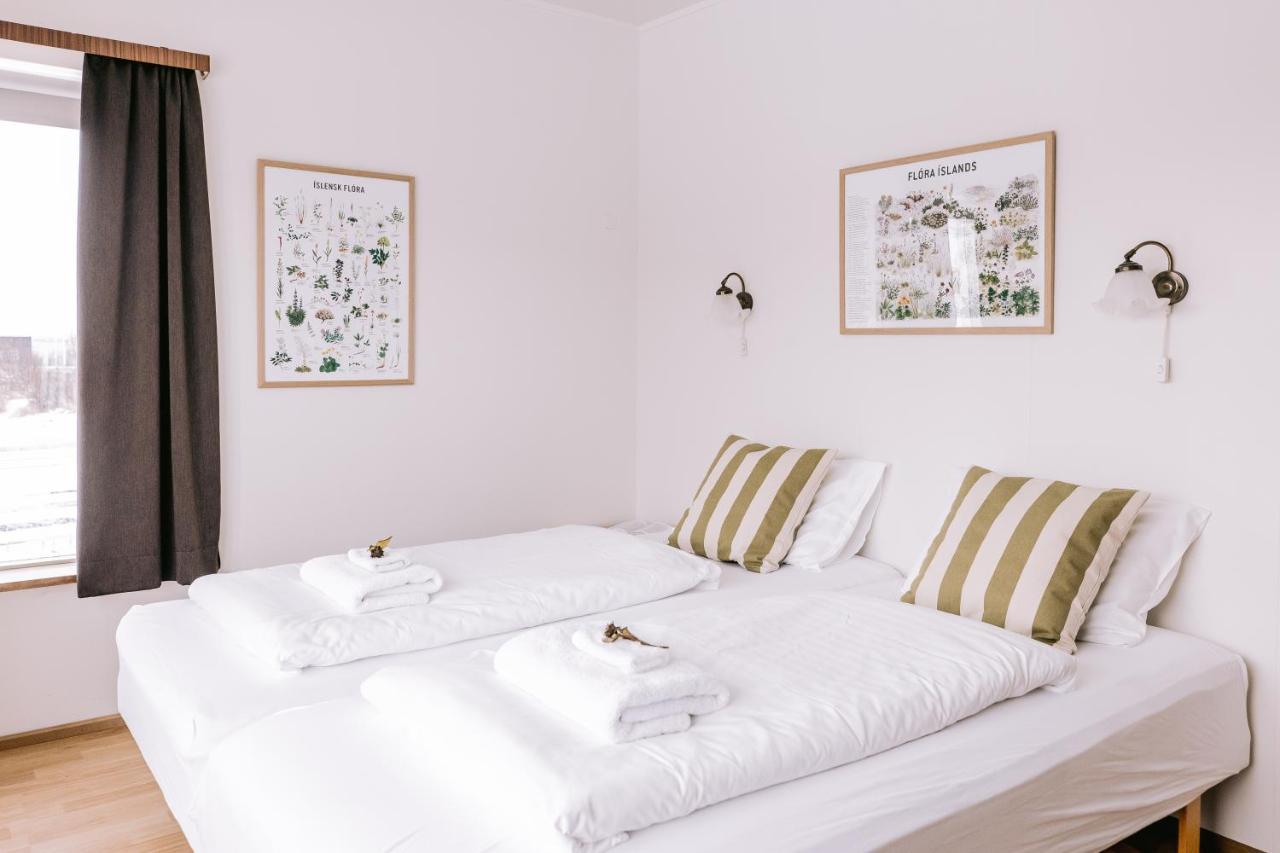 Elda Guesthouse Миватн Екстериор снимка