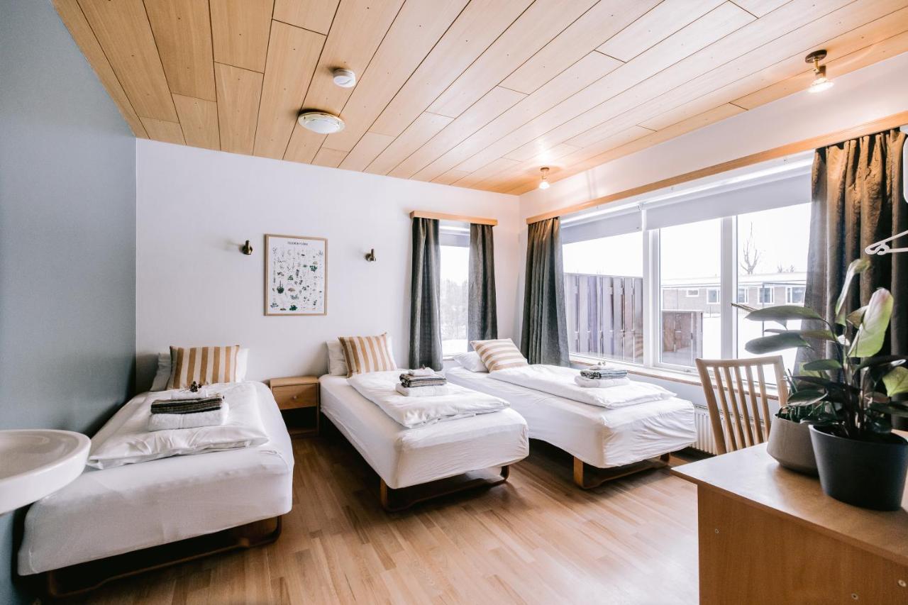 Elda Guesthouse Миватн Екстериор снимка