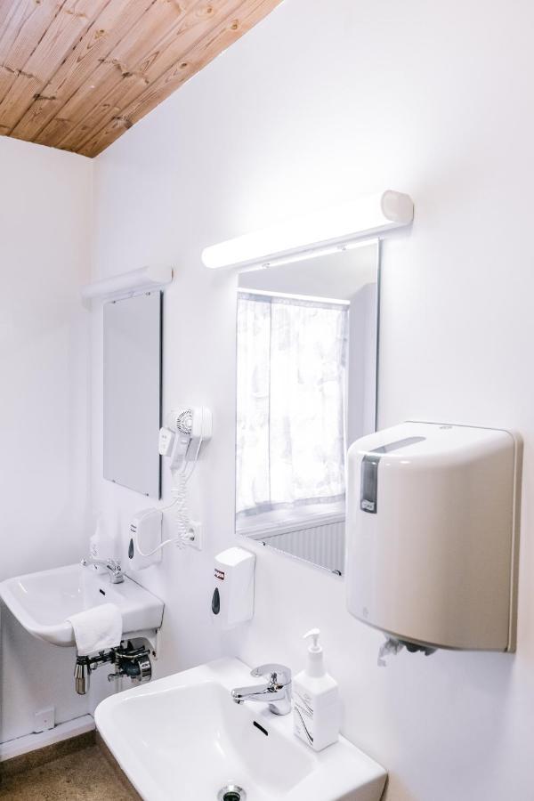 Elda Guesthouse Миватн Екстериор снимка