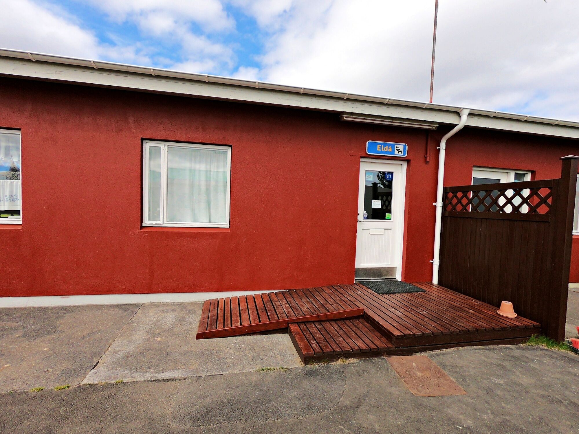 Elda Guesthouse Миватн Екстериор снимка
